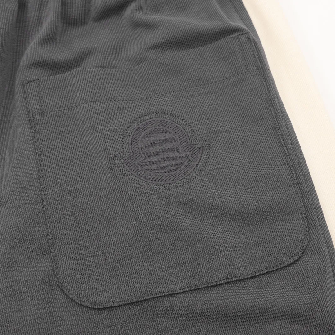 Moncler logo ， ， logo ， 。 ， 。 100% ， ， Breathable。 ， ， ， ！ size：1-4